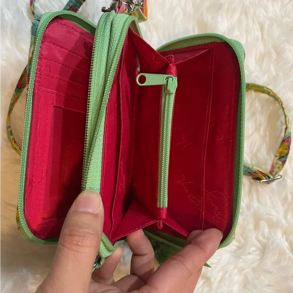 Vera Bradley Paisley Bifold Zipper Crossbody Wallet - Picture 4 of 7